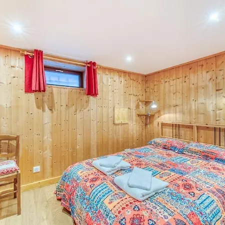 Chalet L'argoat - Warm And Cosy 6 Bedroom Chamonix