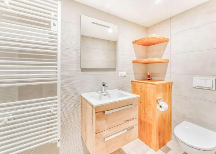 Chalet L'argoat - Warm And Cosy 6 Bedroom Chamonix Mont Blanc