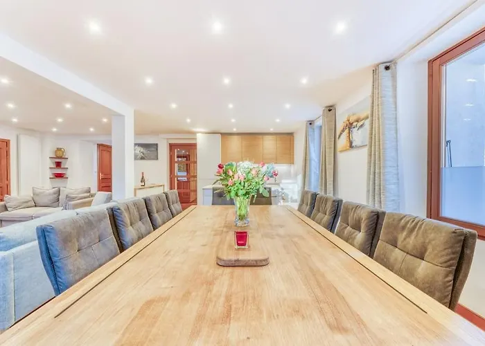 L'argoat - Warm And Cosy 6 Bedroom Alpehytte